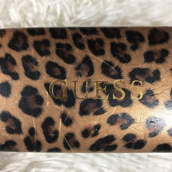 Guess Leopard Print Hard Shell Glasses/Sunglasses Case - Picture 3 of 10